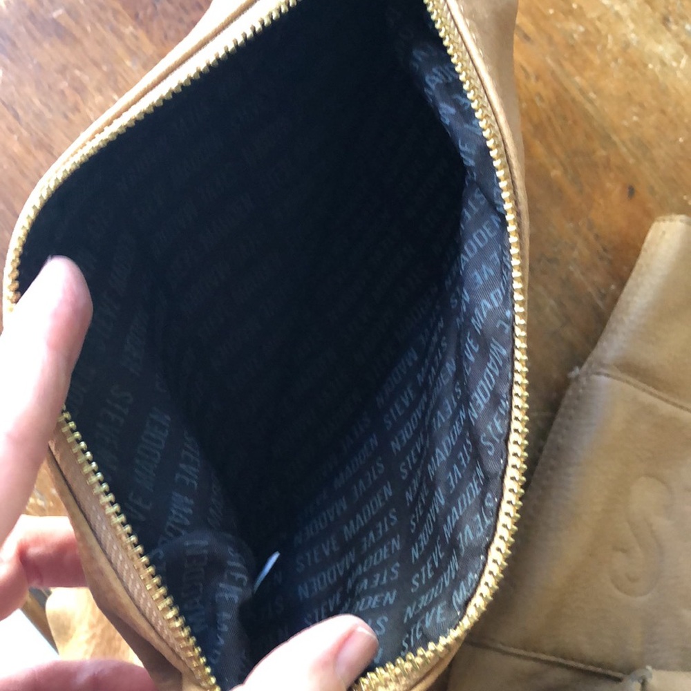 Steve Madden Large Tan Tote, With Matching Clutch - image 7